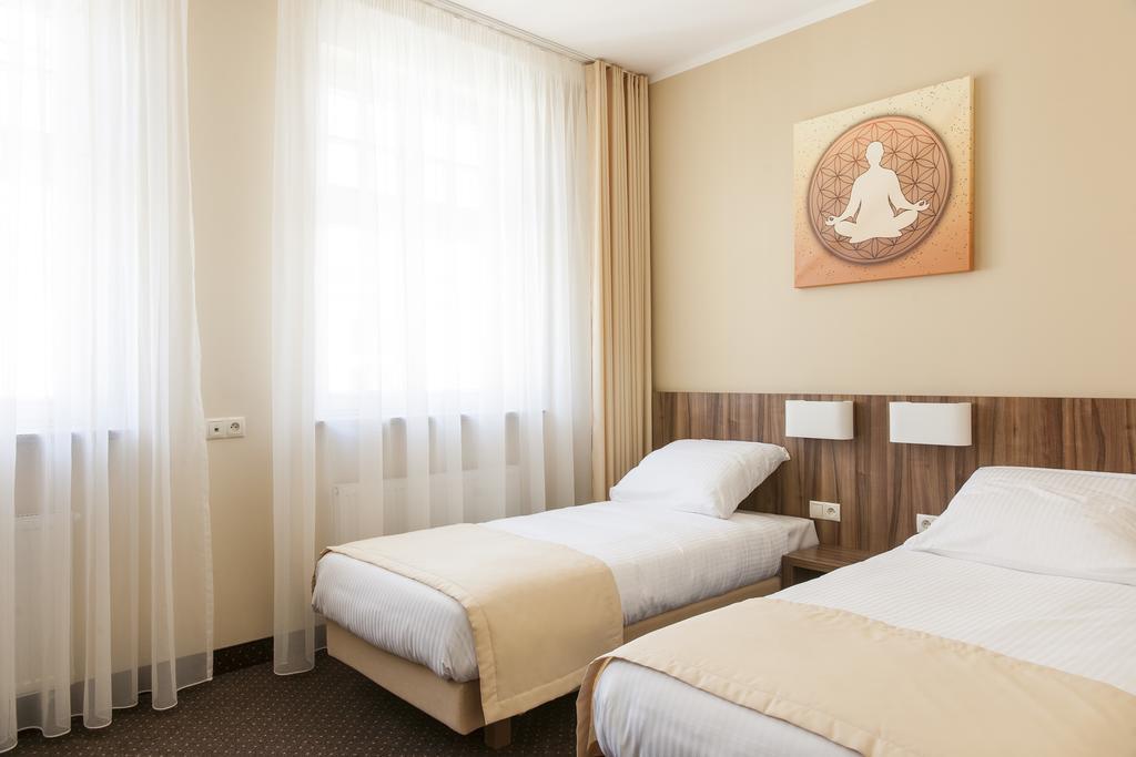 פוזנן Mandala Hostel & Apartments חדר תמונה