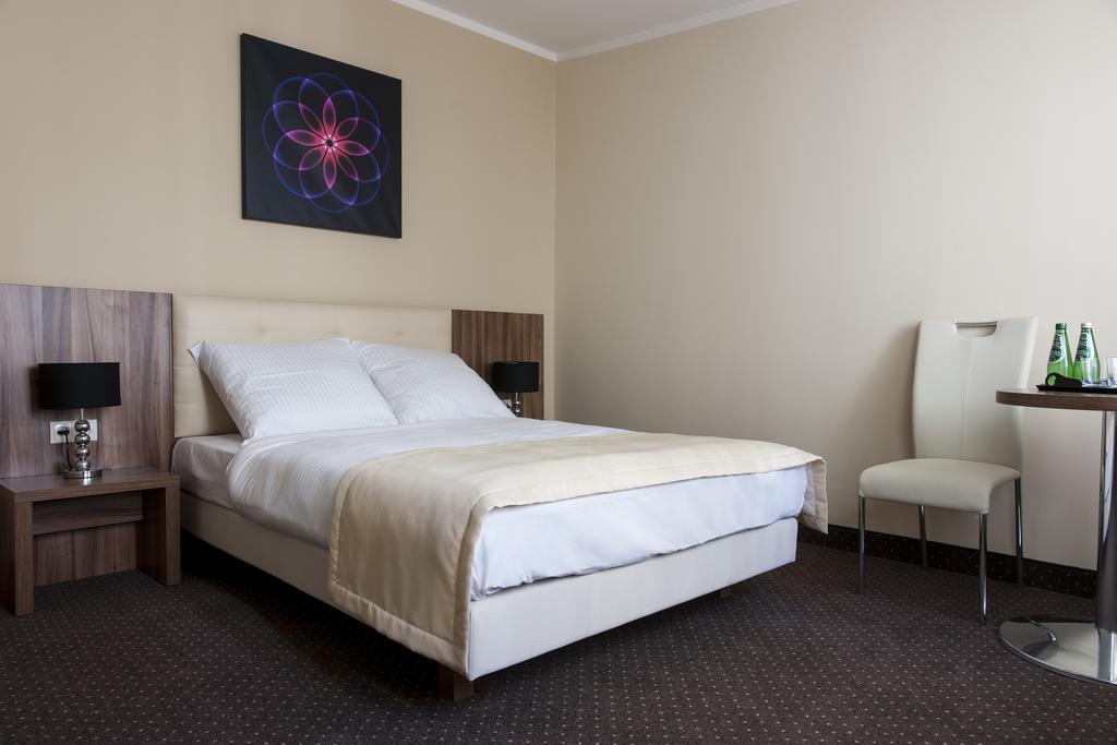 פוזנן Mandala Hostel & Apartments חדר תמונה