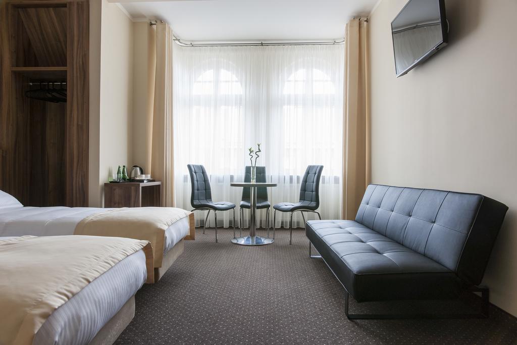 פוזנן Mandala Hostel & Apartments חדר תמונה